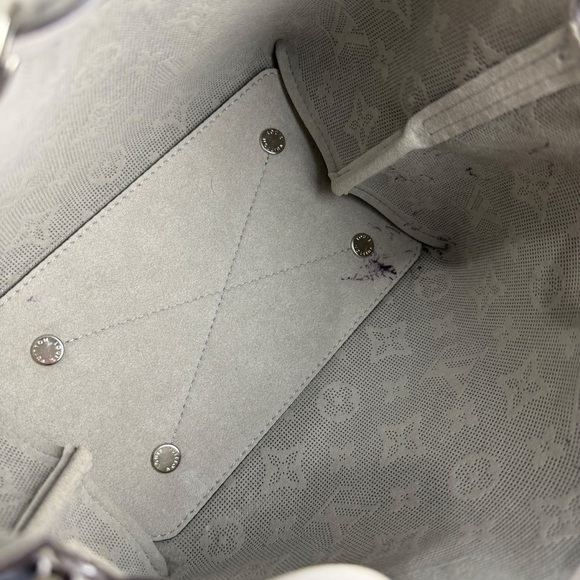 Louis Vuitton Bella Mahina Leather Bella Bucket Bag - Picture 6 of 13